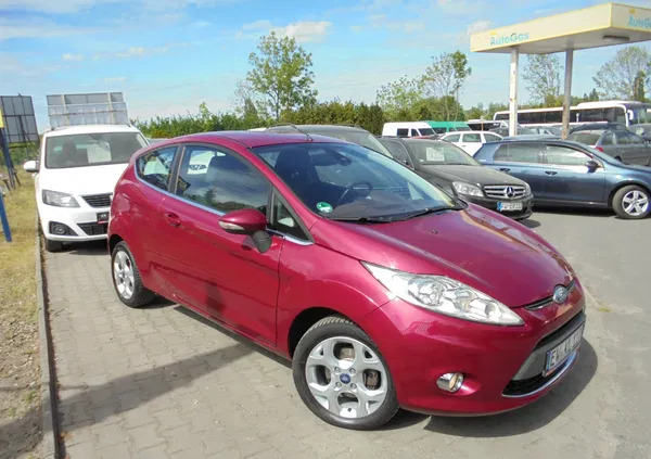 samochody osobowe Ford Fiesta cena 18900 przebieg: 158800, rok produkcji 2008 z Łomża